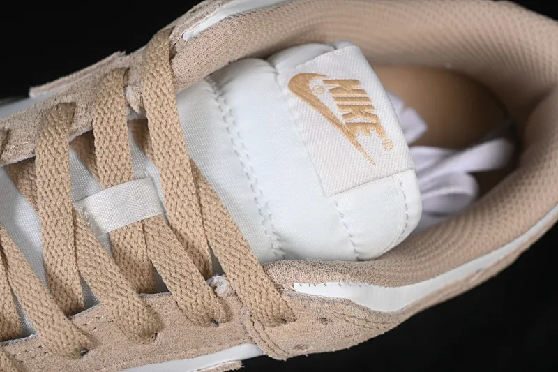 All Categories Nk SB Dunk Series Nk SB Dunk Low Low-top sneakers Nike SB Dunk Low Year of the Horse White Wheat Yellow Low-top casual sneakers IO4244-101